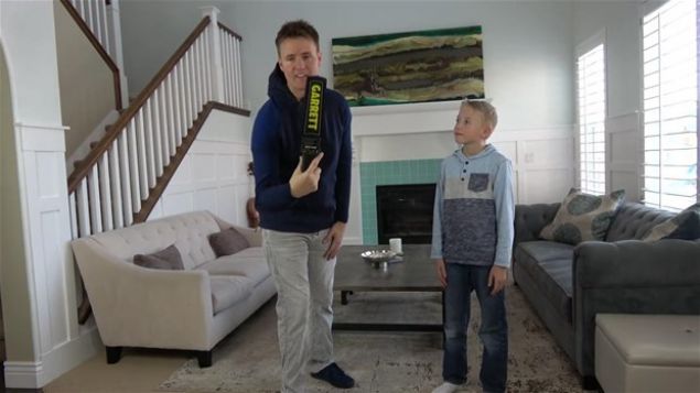 El dedektrnn iinde ne var?   