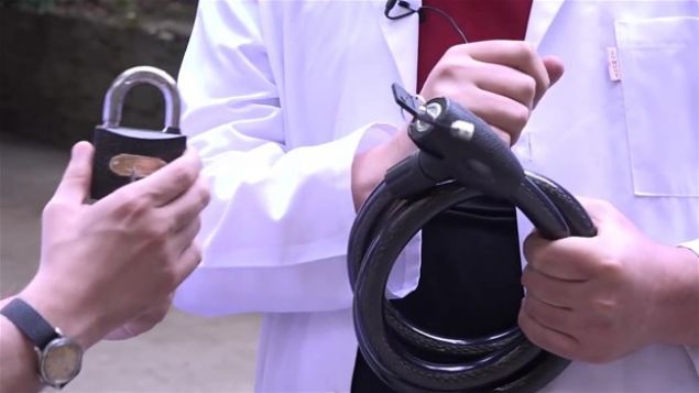 Asma kilidin iinde ne var?         