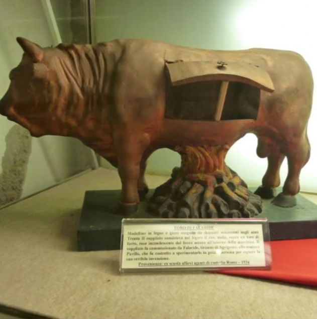 Alttan gelen atele pirin boa, krmzlaana kadar stlyor.     