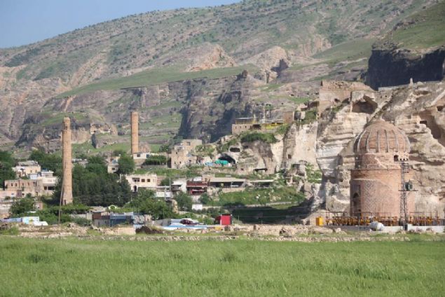 Ta��ma i�lemini ger�ekle�tiren ER-BU �n�aat firmas�n�n yetkilisi �n�aat M�hendisi O�uz �etin ise yakla��k 16 ay proje a�amas� s�rd���n�, alt y�klenici olarak Bresser firmas�ndan teknik destek ald�klar�n� s�yledi. 