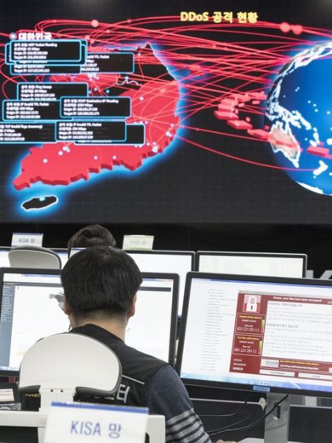 WannaCry virsn kim yapt? <br><br>     Bu henz net olarak bilinmiyor. Fidye yazlm, uzun bir sredir siber hrszlarn ska kulland bir yntem. Bilgisayarlara bulap ksa srede ok kazan salyorlar. zi srlmesi zor olan sanal para birimi Bitcoin sayesinde kolaylkla demeleri alabiliyorlar.  