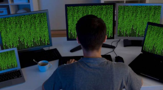 WannaCry olarak bilinen yazlm, bilgisayardaki dosyalar ifreliyor ve yeniden eriime alabilmesi iin fidye talep ediyor.  