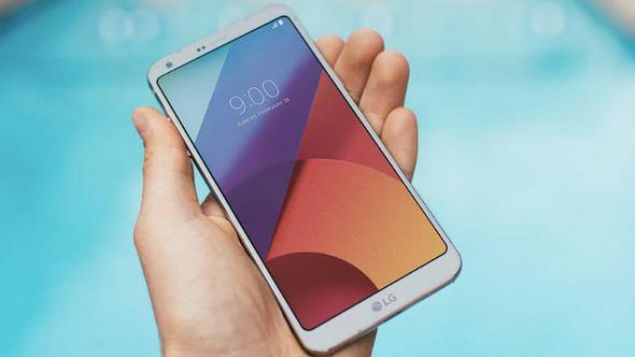 LG G6     Arl: 163 gram     Ekran bykl: 5.7 in (1440 x 2880 piksel znrlk)  