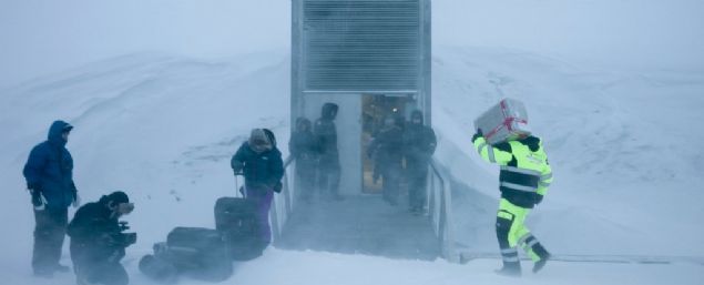 �zeri buzullarla kapl� oldu�u i�in elektrikler kesilse dahi i�eride 8 dereceyi muhafaza edebilece�i s�ylenen s���nakta tohumlar�n on y�llarca saklanabilece�i �ng�r�l�yor. (Sputnik) 