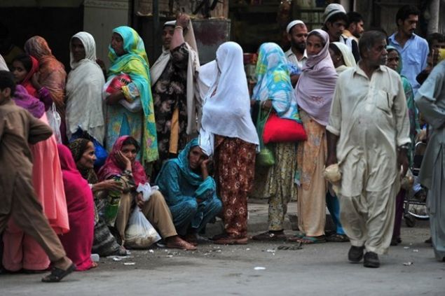 Yeni Delhi (Hindistan) 15 saat 