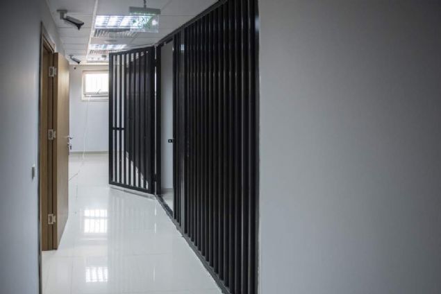 stanbul iin gnlnden geen projeler olduunu belirten stanbul l Emniyet Mdr Dr. Mustafa alkan ise, En nemli mcadelemiz terr ile ilgili olandr. Daha sonra srasyla toplumsal olay, asayi olaylar fakat ben unu hayal ediyorum. Vatanda imdat dediinde veya yardm istediinde gelebileceimiz srenin en ksa olandr. htiyacnz olduunda polisin yannzda olmas bizim iin en nemli kstas. Bu sebeple ilin eitli yerlerinde biz polis merkezlerimizi oaltyoruz. Bir takm merkez s diyebileceimiz evik kuvvetin olduu zel harekatn olduu terr polislerinin olduu hepsinin ortak kullanaca merkezler oluturuyoruz diye konutu.    