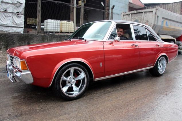 Otomobilin babas�ndan kald���n� ve eskiyince revizyona soktu�unu anlatan Sekmen, ��yle konu�tu:     