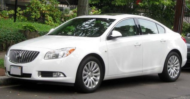 Buick: ABD'li otomobil markas�, ad�n� kurucusu David Dunbar Buick'ten al�r.     