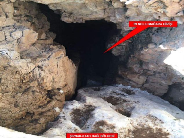 Maaralarda yaplan aramada, Doka silah, 24 el bombas, kanas keskin nianc tfei ve 26 uzun namlulu silah, 3 bin 314 fiek ile ok sayda yaam malzemesi ele geirildi.  