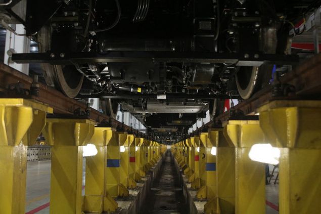 -Yolcular ile kumanda merkezi aras�nda aktif ileti�im sa�lanabilecek.    - Ara�larda, CCTV (Kapal� Devre Televizyon Sistemi) kamera sistemi kurulacak. 