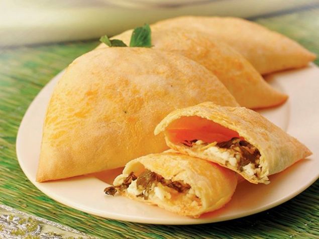                                                                 Nemse Brei : inde kk kk kesilmi patlcan, kabak, kyma bulunan, grnts baklavay andran lezzetli brek                                                            