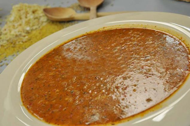                                                                 Bulgurlu Mercimek orbas : Bulgur ve mercimekle hazrlanan reyhan ile lezzetlendirilen bir klasik.                                                          