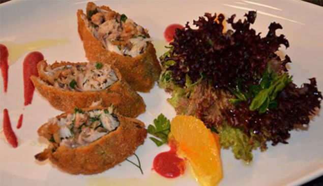                                                                 Uskumru dolmas : Boazdan gelen lezzetin pirin ile bulutuu zirve                                                          