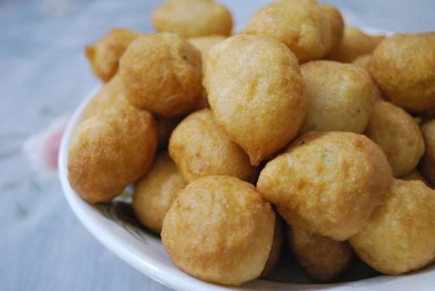                                                                 Peynir Lokmas : Peynirli lezzet patlamas                                                          