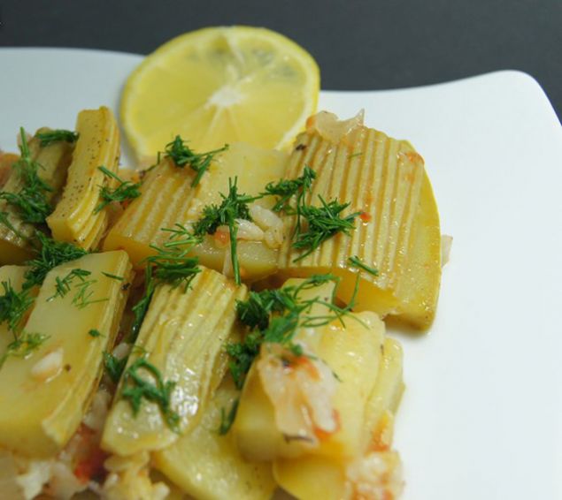                                                                 Kabak Kalyesi : Koyun eti, soan pekmez ile sarmsak limon ve kabak ile lezzet buluyor                                                            