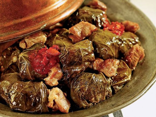                                                                 Baklal yaprak sarma : Tokatn en zel lezzetlerinden biri                                                            
