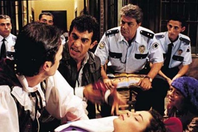 KOMSER EKSPR  Hapse giren Kadir nanr nasl bakomserlie terfi edebiliyor?     