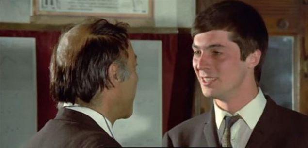 te aynaya yansyan set alan.     