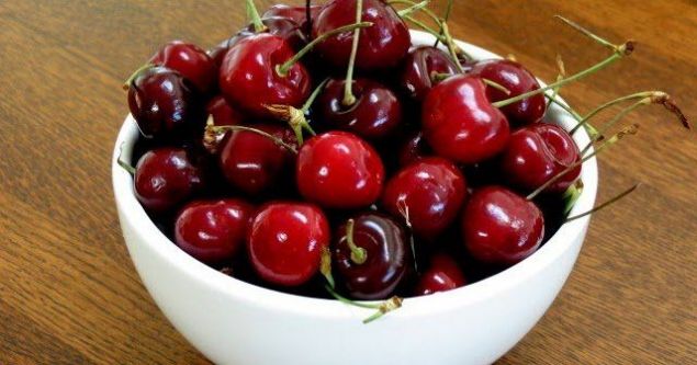 Kirazgiller: Eki ve tatl olan kirazgiller, tatl olanlarna gre daha yksek antosiyann seviyesine sahip.      