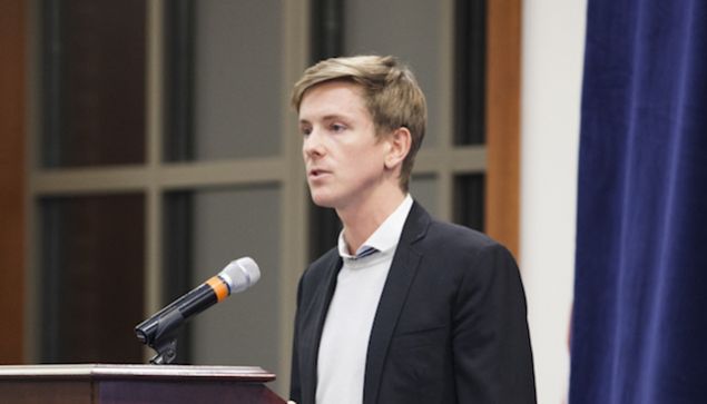 Chris Hughes se�im sonras�nda, sosyal medya sayesinde d�nyay� de�i�tirmek i�in kurulan Jumo isimli giri�iminin y�neticisi oldu.   