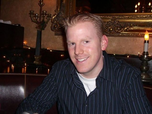 2011 y�l�nda Facebook'tan ayr�larak birka� i� arkada��yla birlikte Slow Ventures isimli risk sermayesi finansman� sa�layan bir giri�imi kurarak ba��na ge�ti.   