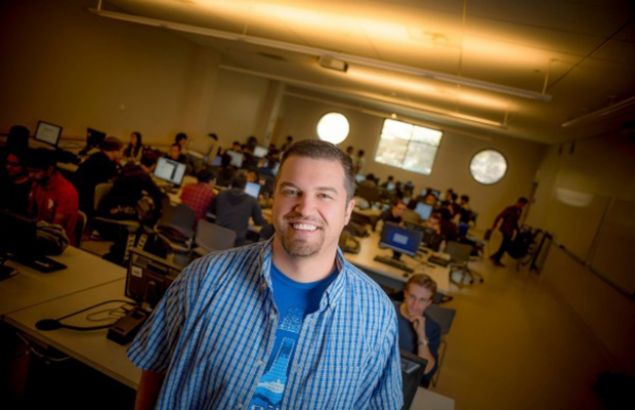 TANER HALICIO�LU bir m�hendis ve Facebook'un d��ar�dan b�nyesine katt��� ilk personel olarak biliniyor. Platformun ilk donan�m altyap�s� tamamen onun eseri.   