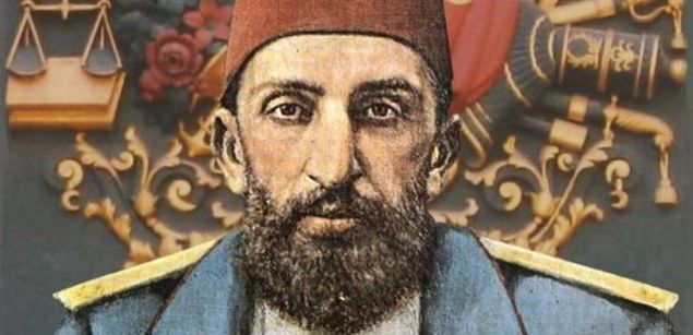 Sultan II. Abd�lhamid Han <br><br>  Sava� yaln�z s�n�rlarda olmaz .Sava� bir milletin topyek�n ate�e girmesidir. E�er bu b�t�nl�k sa�lanmam��sa zafer tesad�fi, yenilgi kaderdir.     