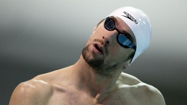 Eksternal otit (d kulak yolu ve kulak kepesinin   enfeksiyonu)  <br><br>  Havalarn snmas ve okullarn tatil olmasyla insanlar kalabalk byk ehirlerden deniz sahillerine g edip, denizin ya da havuzun serin sularna kendilerini brakyorlar. Scak-nemli ortamda yaamak ve sk suya girmek eksternal otite sebep olabiliyor. Eksternal otit d kulak yolu ve kulak kepesinin enfeksiyonudur, 'yzc kula' olarak da bilinir. Kulak Burun Boaz hastalklar ierisinde sk karlalan bir durumdur ve hafif bir seyirden hayat tehdit edici boyutlara kadar deiik aamalarda olabilir. Yaz aylarnda sk grlr.    