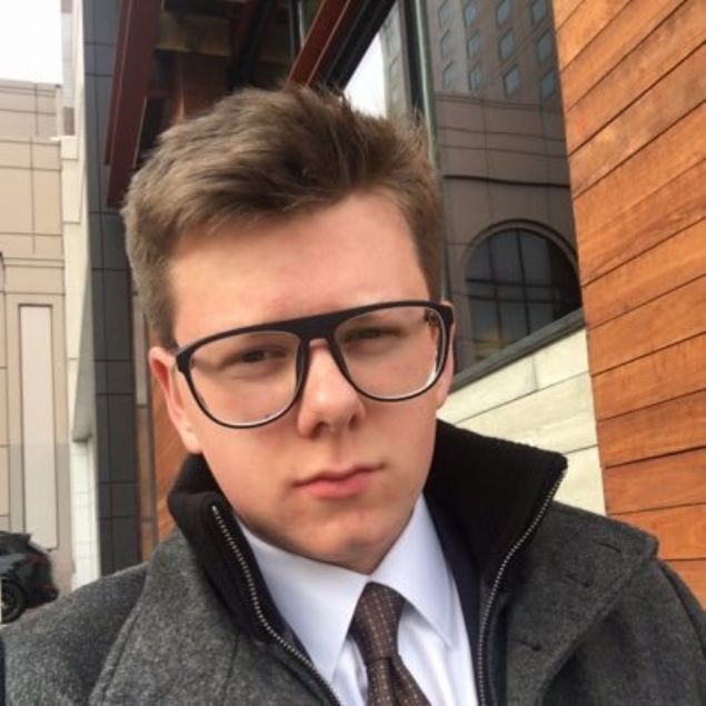 Erik Finman isimli bir gen, kendi giriimleriyle henz 18 yandayken milyoner olunca ABD'de gndeme oturdu. nl finans kuruluu CNBC de gen milyonerin sra d hikyesine kaytsz kalamad.    