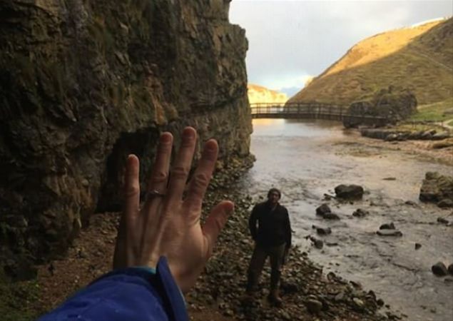 1 y�l boyunca kendi elleri ile k�z arkada��na teslim etti�i s�rr� Anna'dan saklamay� ba�aran Terry, amac�na ula�t�.   