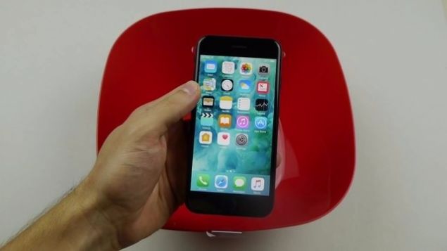 iPHONE'A EKS 196 DERECELK DAYANIKLILIK TEST!    Youtube'daki kanalnda telefonlara sra d testler yapan TechRax'den i actan bir test daha geldi.     