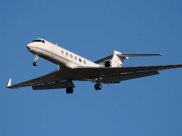 Ayr�ca Marc Cuban'�n 3 �zel jeti var: Gulfstream V, Boeing 757 ve Boeing 767     