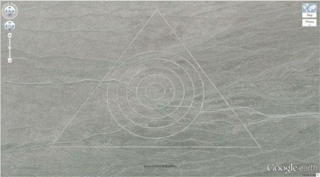 Gizemli ekil    Koordinat: 37.629562, -116.849556  Nevada, USA   