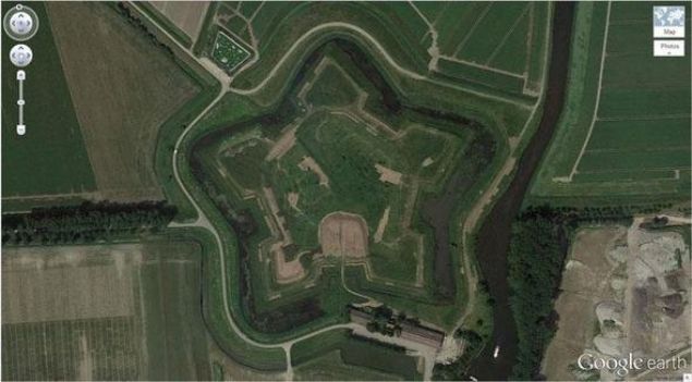 Yldz Kalesi    Schansdijk 5, 4655 De Heen, The Netherlands   