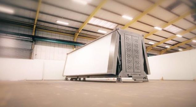 Portatif evler her geen gn yeni bir boyut atlyor. Son yllarda teknoloji inanlmaz hzlarda geliiyor. Eskiden imkansz olarak grdmz birok eyi bugn normal karlayabiliyoruz. Bundan 100 yl ncesinde evini yannda tayacaksnz, stelik istediin zaman toplayabileceksiniz deselerdi kim inanrd? 