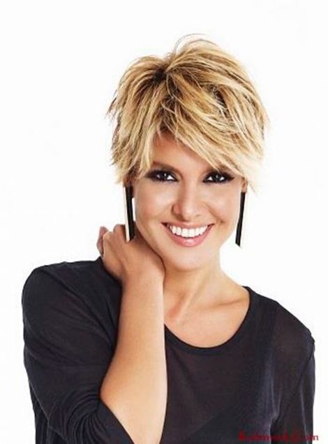 GLBEN ERGEN: 15 Temmuz'daki hain darbe giriimini lAnetliyor, ehitlerimizi rahmetle anyorum. Yaasn demokrasi, yaasn Cumhuriyet 