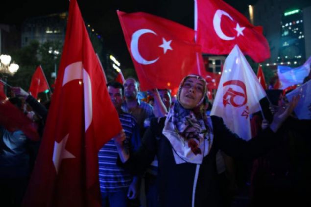 Y�r�y��e, Almanya'dan gelen bir grup bisikletli de kat�ld�. 