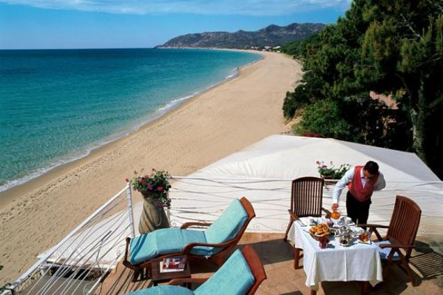 Gecelik oda fiyat 2851 dolar    