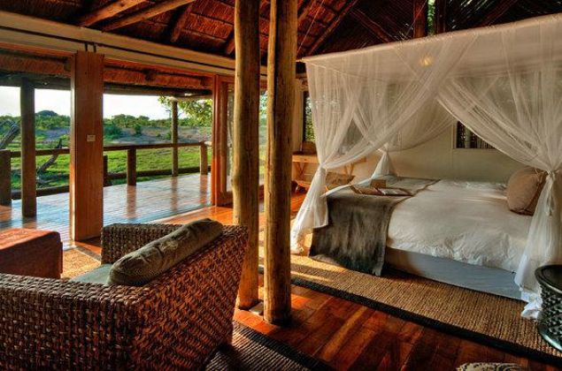 Savute Elephant Camp / Botsvana    