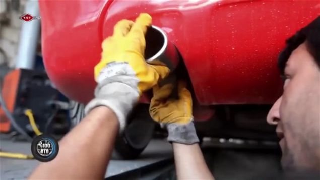 Spor bir g�r�n�m kazand�rmak i�in egzozu da de�i�tirildi.     