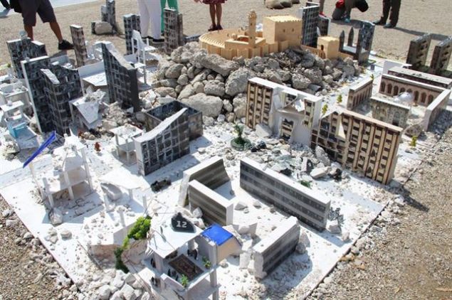 Power of Art House tarafndan Suriye'deki i sava nedeniyle harabeye dnen Halep ehrinin sava sonras grntsn yanstan minyatr sergi ald. 