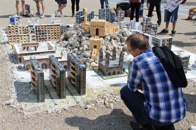 Proje, talep edilmesi halinde farkl kentlerde veya farkl lkelerde de gsterime sunulacak. 