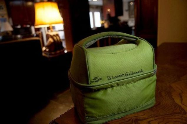 3 Michelin yldzl restoranlarda yemektense, len vakti karnn evden getirdii paket yemek ve enerji ieceiyle doyuruyor. 