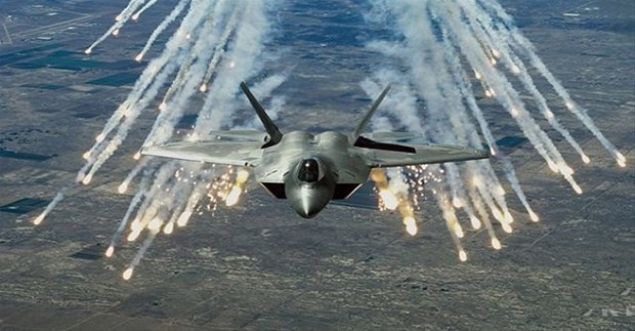 Tek koltuklu ve ift motorlu olan bu sava ua; Lockheed Martin tarafndan yalnzca ABD Hava Kuvvetleri iin gelitirilmitir.     