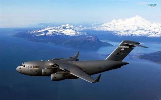 Boeing'in rettii bu uak, ABD Hava Kuvvetleri iin gelitirilen en byk askeri nakliye uaklarndan yalnzca biri.     