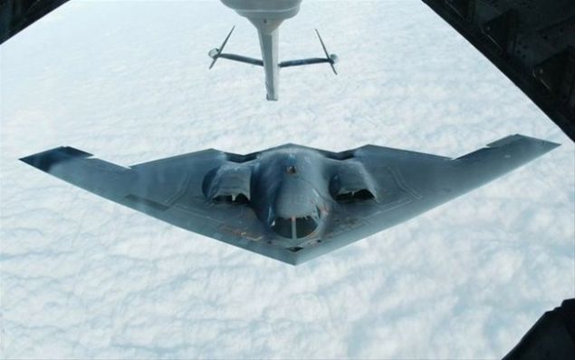 Uak; stratejik bombardman, uaksavar ve savunma iin gizli teknolojilere sahiptir. Ayrca bu sava arac, nkleer silah tayabiliyor.     