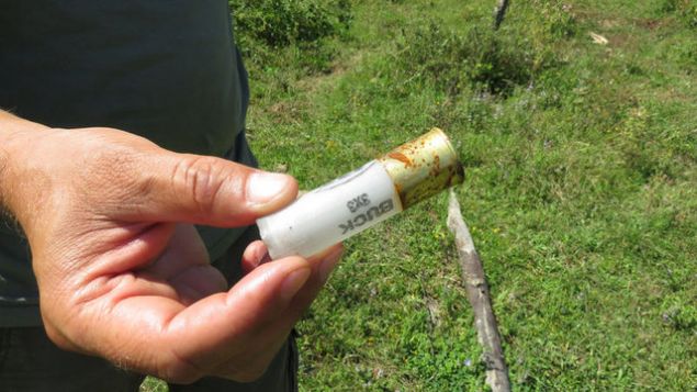     S�r�n�n sahibi Ha�im Yavuz'un, ak�am saatlerinde k���k buza��s�n�n tek ba��na k�ye d�nmesiyle haberdar oldu�u olaydaki maddi zarar ise 100 bin liran�n �zerinde. Konuyla ilgili olarak bilgi veren K�y Muhtar� Kemal Tombul, �ld�r�len hayvanlardan 2-3 tanesinin gebe oldu�unu ve maddi zarar�n �ok b�y�k oldu�unu s�yledi.     