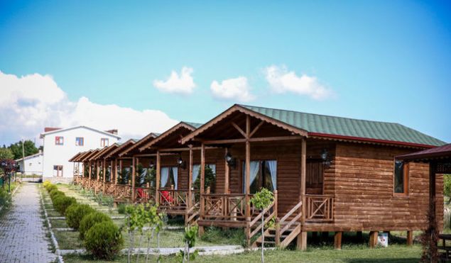 'TKDK B�Y�K B�R MOT�VASYON OLDU' <br><br>  Do�ru'nun yapt��� a��klamada, bu tatil k�y�n� bir sosyal sorumluluk projesi olarak hayata ge�irdi�ini s�yledi. Projenin yat�r�m bedelinin yakla��k 2 milyon 600 bin lira oldu�unu kaydeden Do�ru, ��yle konu�tu:    