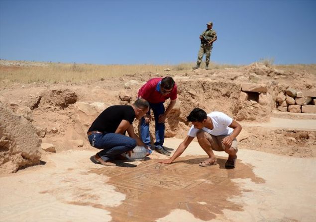  M�D�RL��E B�LD�R�LD� 