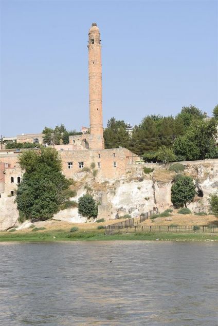�mam Abdullah Zaviyesi (foto�rafta) yeni Hasankeyf'teki Arkeopark'ta yerli ve yabanc� turistleri a��rlayacak. 